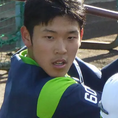 武岡龍世