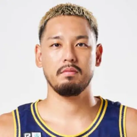 遠藤 祐亮