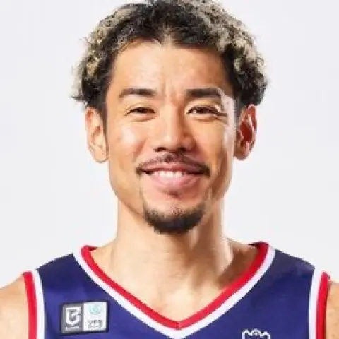 並里 成