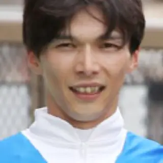 上野翔