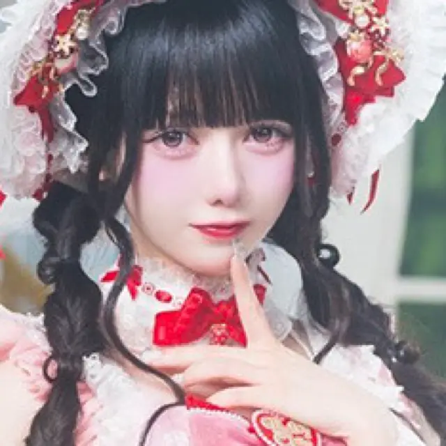 白咲 りこ。