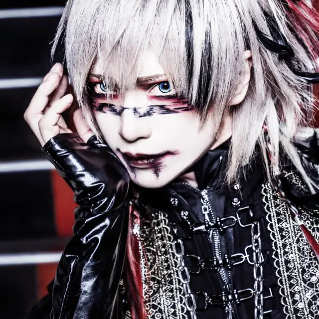 剣（RAZOR）の写真